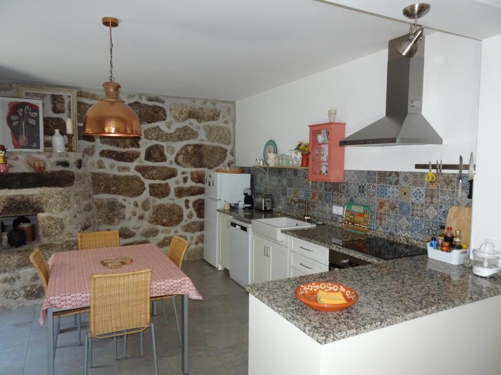 לינה וארוחת בוקר טראס דה בורו A Casa Com 2 Pereiras מראה חיצוני תמונה